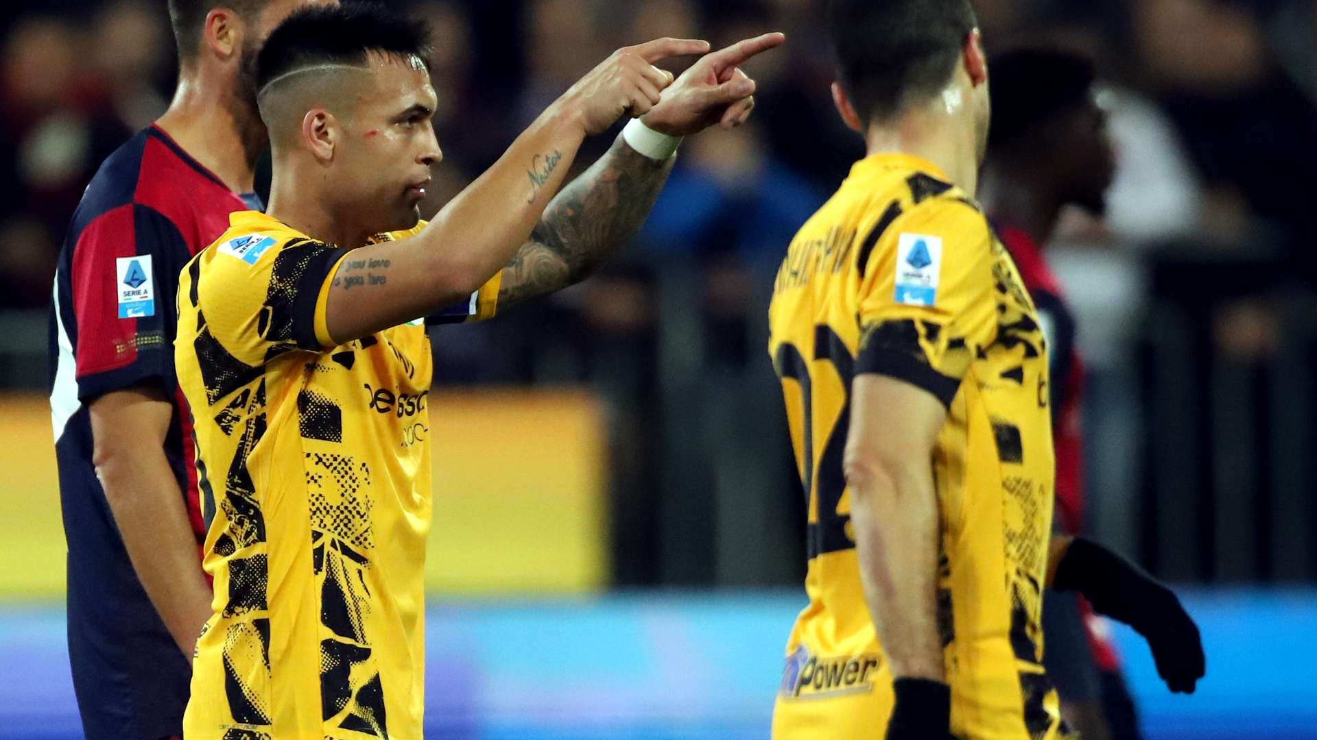 爭和密集的 爭和密集的